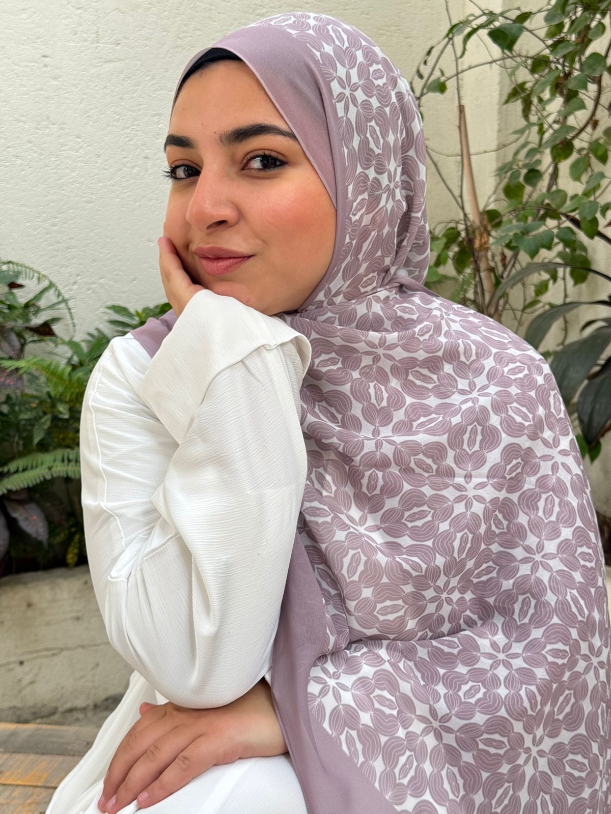 Arabesque scarf