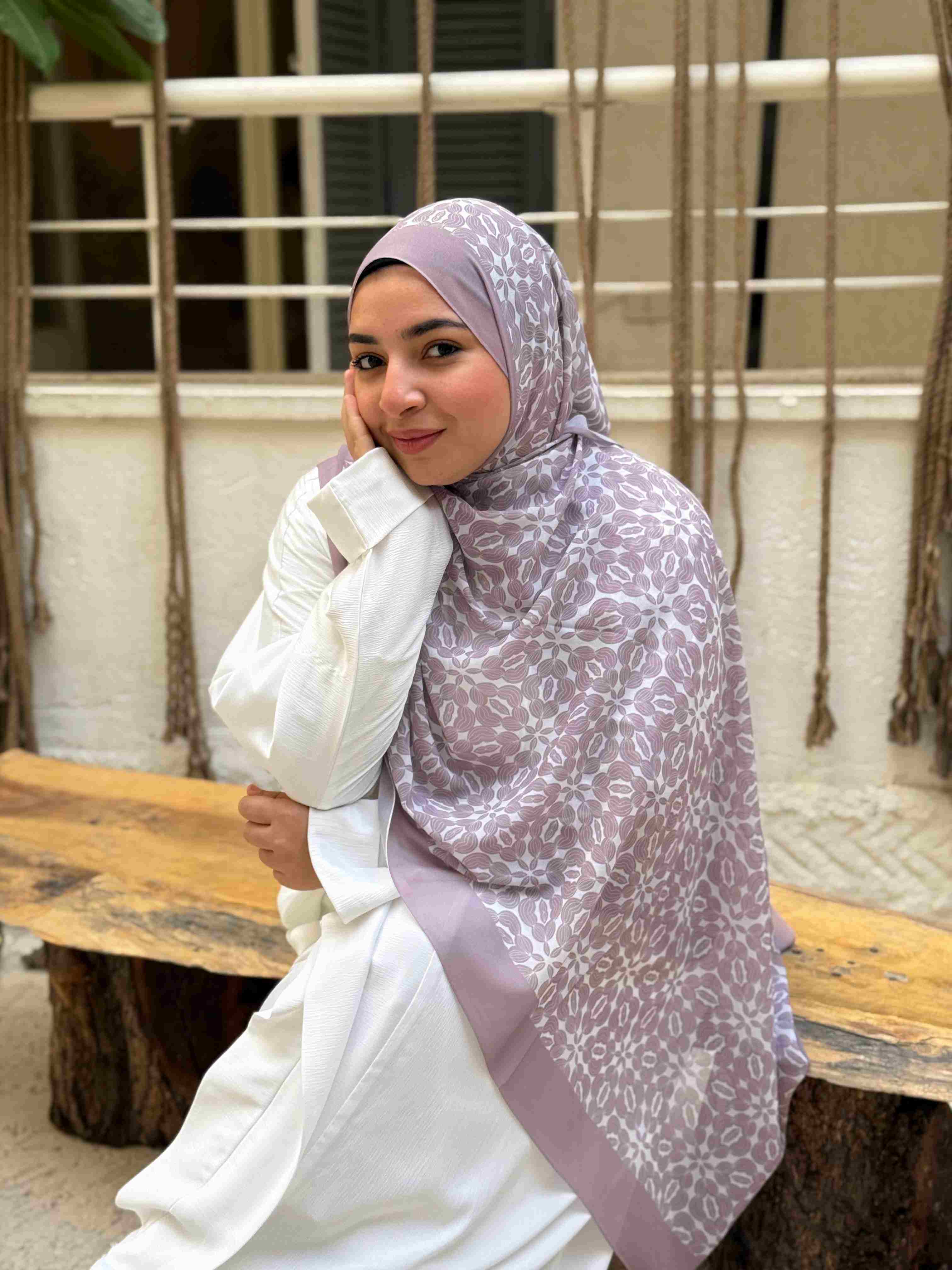 Arabesque scarf