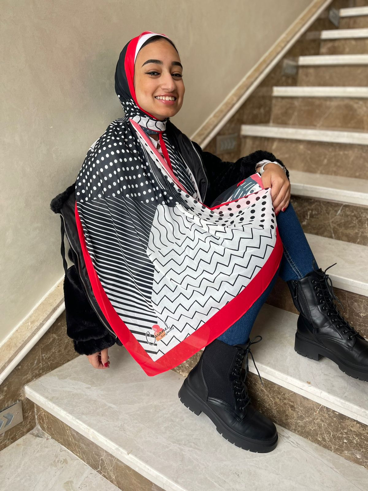 Vazi scarf