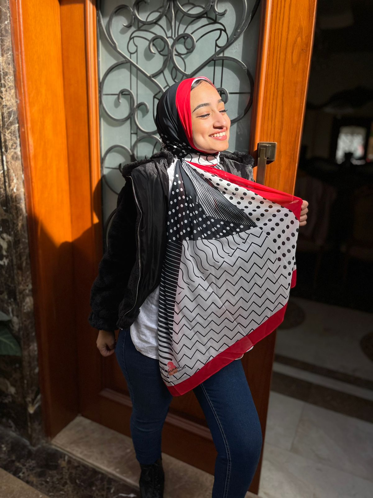 Vazi scarf