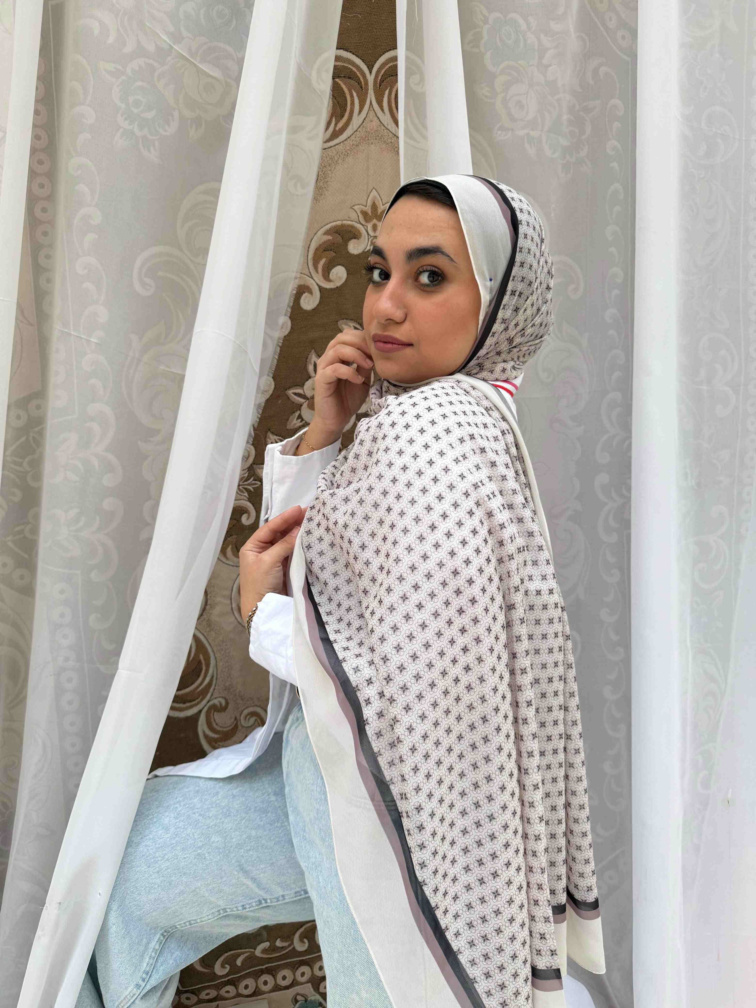 Bilar Scarf