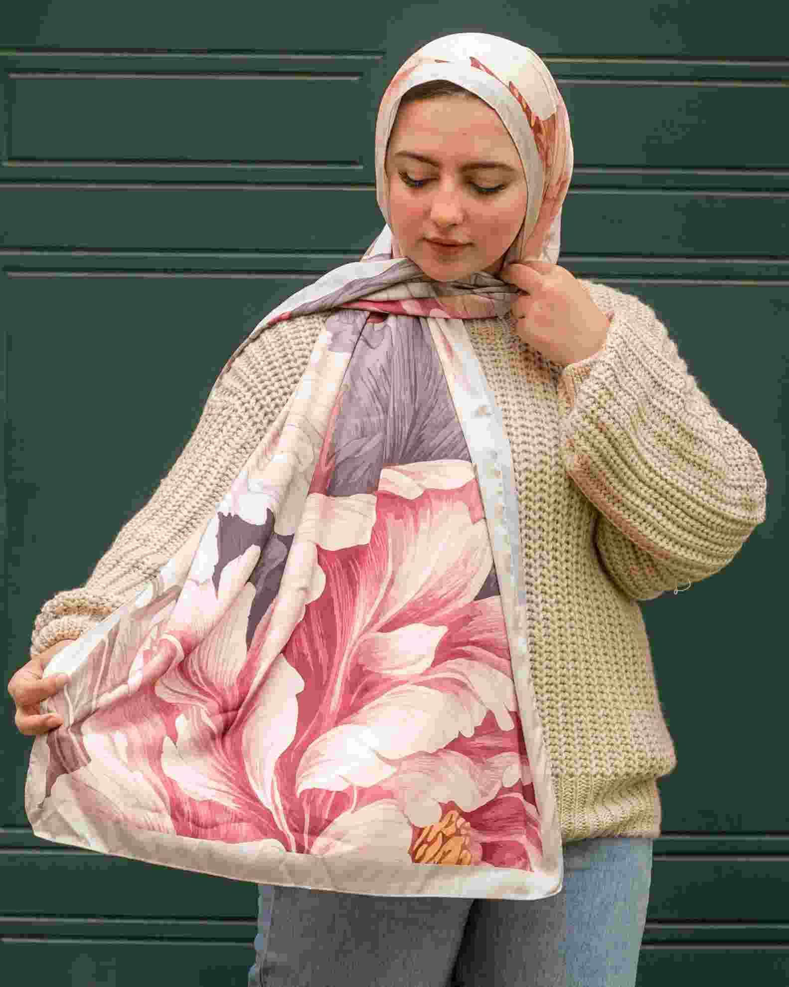 Rehan in Satin