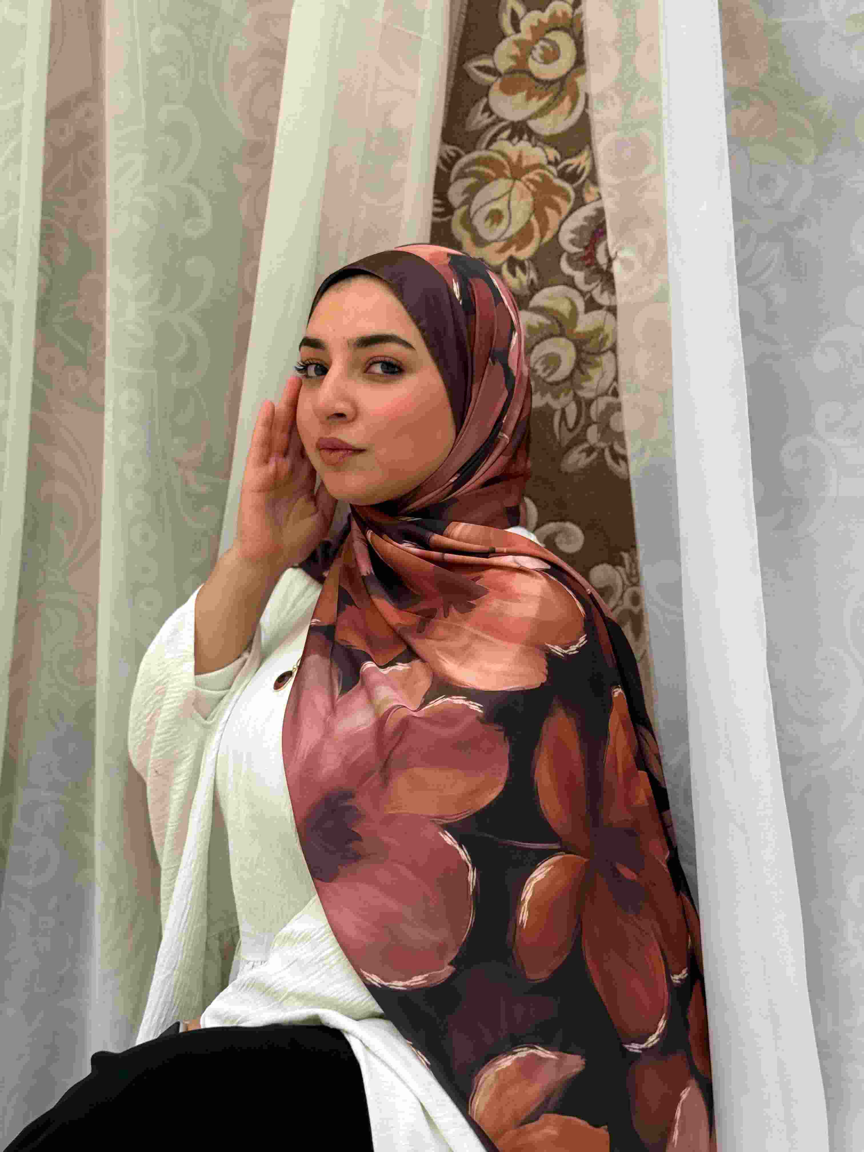Floral Mocha in Satin