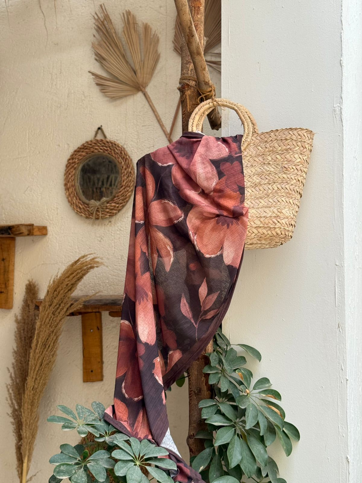 Floral Mocha in lecra