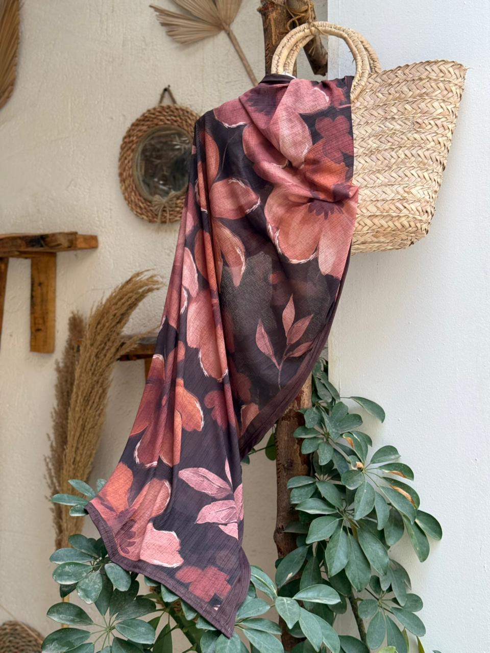 Floral Mocha in lecra