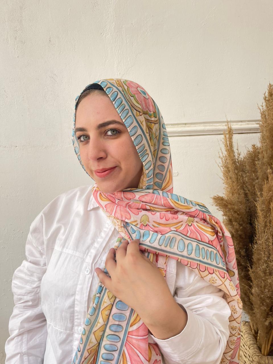 Nura scarf