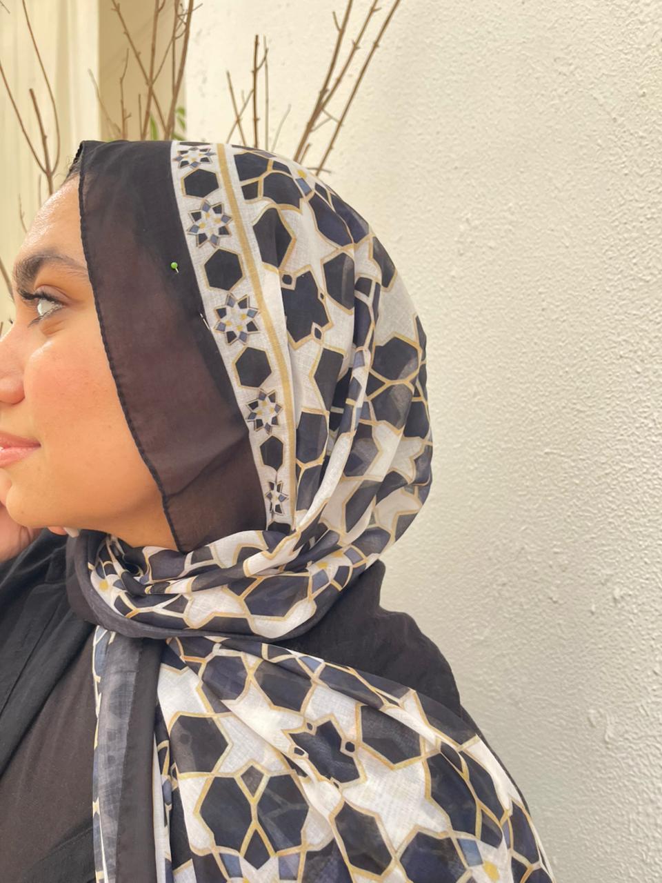 Serag scarf
