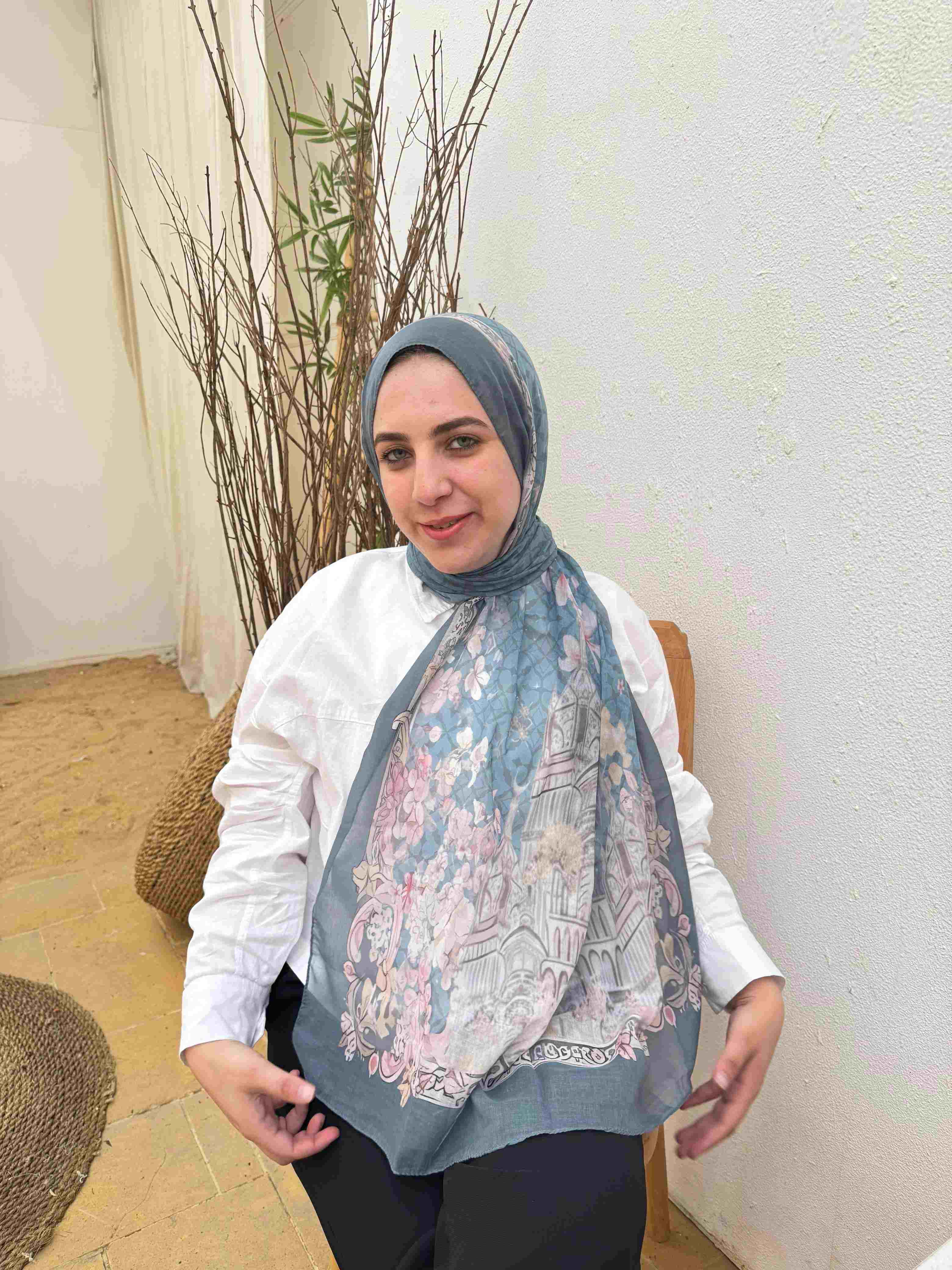 Qebla scarf